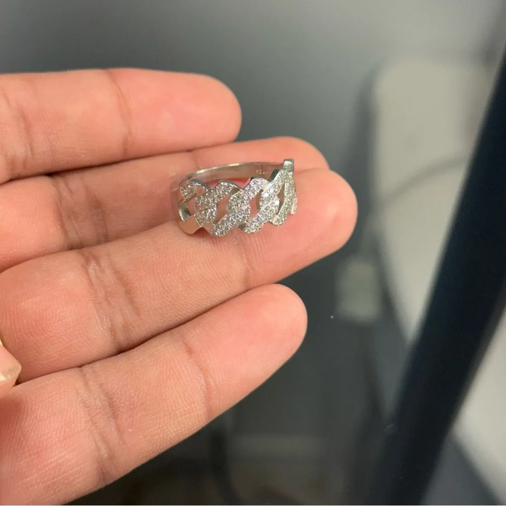 Elegant Silver Diamond Ring